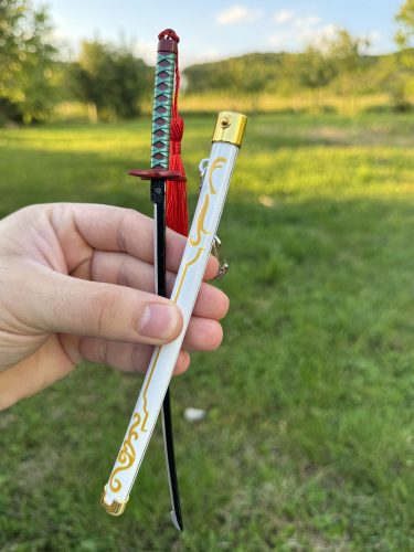 Fém Anime kulcstartó Shinobu Nichirin