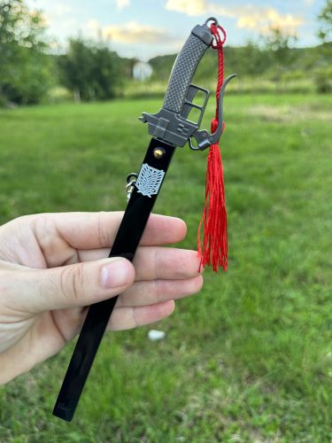 Fém Anime kulcstartó Attack On Titan Sword