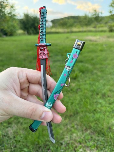  Fém Kulcstartó Hana Katana
